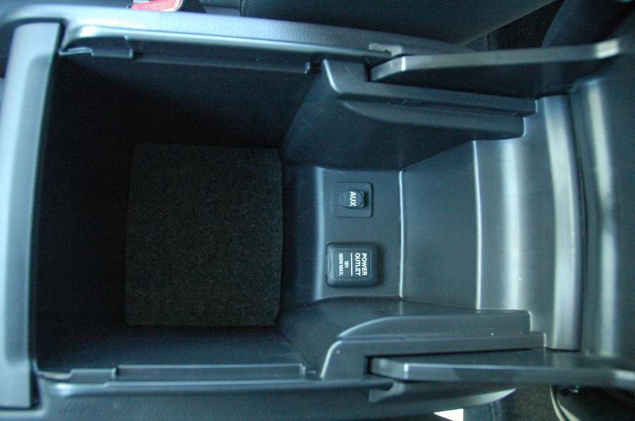  Honda Accord 2008 года  (фото 33 из 86)